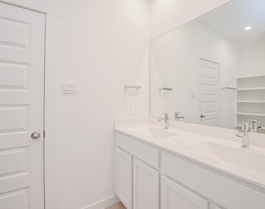 31707 Hallington Hill Lane - Photo Thumbnail 16