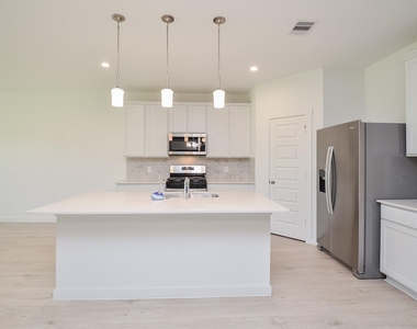 31707 Hallington Hill Lane - Photo Thumbnail 7