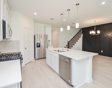 31707 Hallington Hill Lane - Photo Thumbnail 12