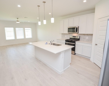31707 Hallington Hill Lane - Photo Thumbnail 6
