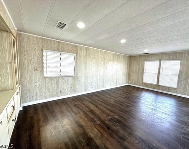 16004 Tangelo Way - Photo Thumbnail 21