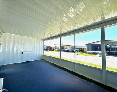 16004 Tangelo Way - Photo Thumbnail 4
