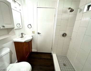 16004 Tangelo Way - Photo Thumbnail 14