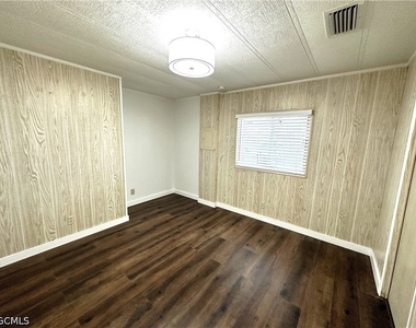 16004 Tangelo Way - Photo Thumbnail 13