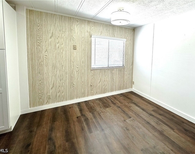 16004 Tangelo Way - Photo Thumbnail 10