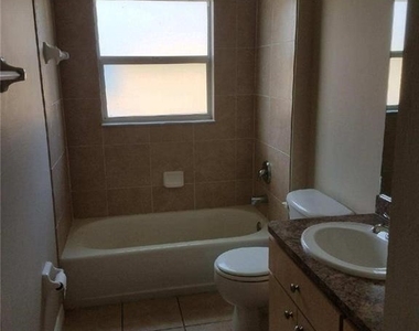 2029 Andalusia Boulevard - Photo Thumbnail 8
