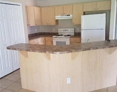 2029 Andalusia Boulevard - Photo Thumbnail 2