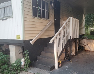 331 San Bernardino Street - Photo Thumbnail 13