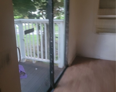 331 San Bernardino Street - Photo Thumbnail 11