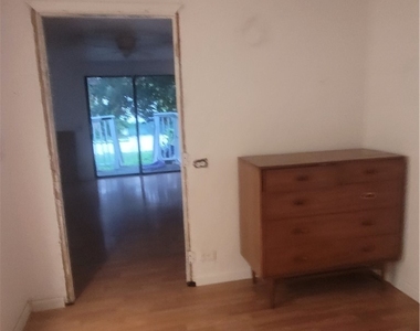 331 San Bernardino Street - Photo Thumbnail 8