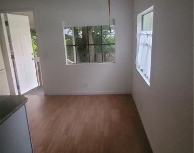 331 San Bernardino Street - Photo Thumbnail 3