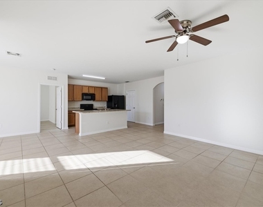226 Ne 9th Avenue - Photo Thumbnail 14