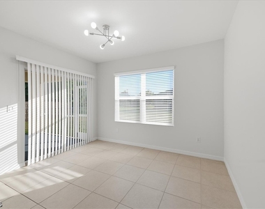 226 Ne 9th Avenue - Photo Thumbnail 16