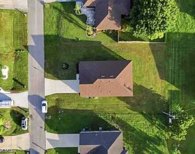 226 Ne 9th Avenue - Photo Thumbnail 7