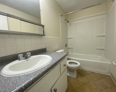 29 Capron - Photo Thumbnail 22