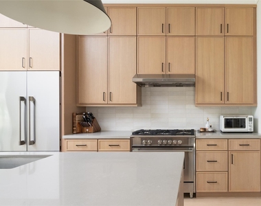 1728 Ridgewood Street - Photo Thumbnail 13