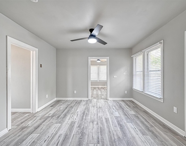 9314 Church Street - Photo Thumbnail 5