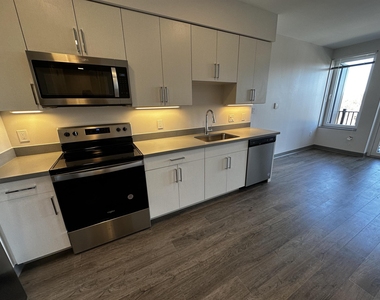 409 Elm - Photo Thumbnail 8
