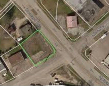 1602 Ahrens Street - Photo Thumbnail 8