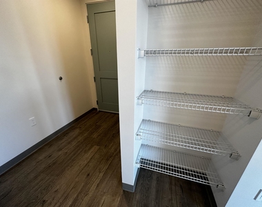409 Elm - Photo Thumbnail 20