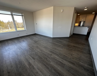 409 Elm - Photo Thumbnail 13
