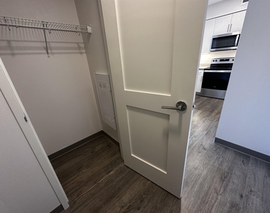 409 Elm - Photo Thumbnail 26