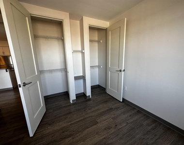 409 Elm - Photo Thumbnail 14