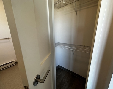 409 Elm - Photo Thumbnail 27