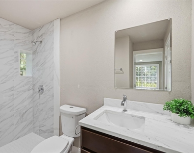 3930 Hartel Street - Photo Thumbnail 22