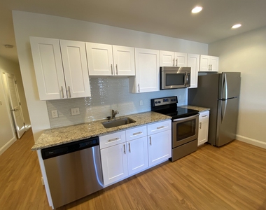 875 Elm - Photo Thumbnail 2