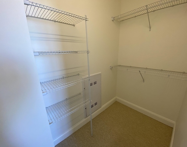 875 Elm - Photo Thumbnail 15