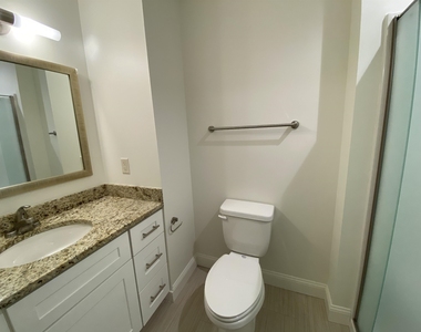 875 Elm - Photo Thumbnail 22