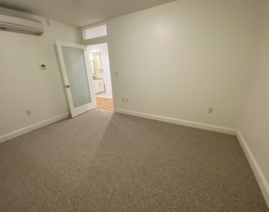 875 Elm - Photo Thumbnail 19