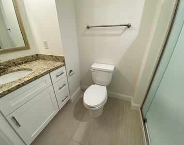 875 Elm - Photo Thumbnail 21