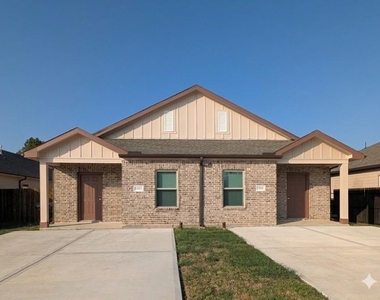 7745 Swiftwater Lane - Photo Thumbnail 2