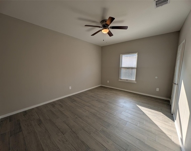 7745 Swiftwater Lane - Photo Thumbnail 13