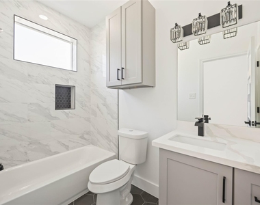 3022 Drew Street - Photo Thumbnail 28