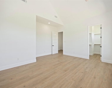 3022 Drew Street - Photo Thumbnail 22