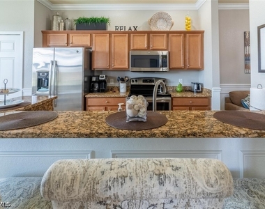 9731 Acqua Court - Photo Thumbnail 10