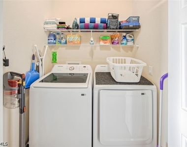9731 Acqua Court - Photo Thumbnail 18