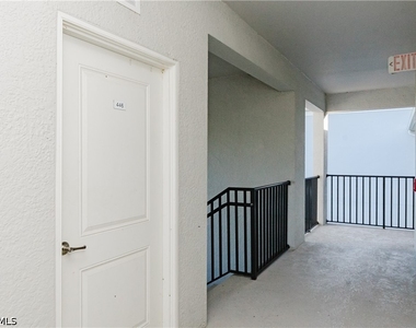 6046 National Boulevard - Photo Thumbnail 4