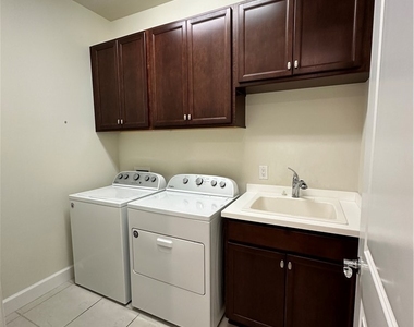 4546 Battlecreek Way - Photo Thumbnail 16