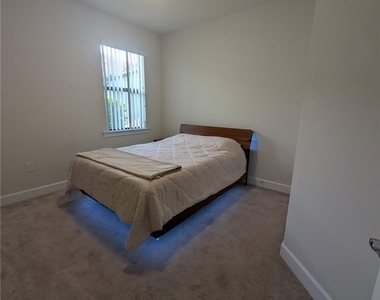 4546 Battlecreek Way - Photo Thumbnail 13