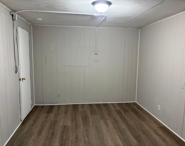 6139 Belcrest Street - Photo Thumbnail 15