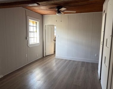 6139 Belcrest Street - Photo Thumbnail 16