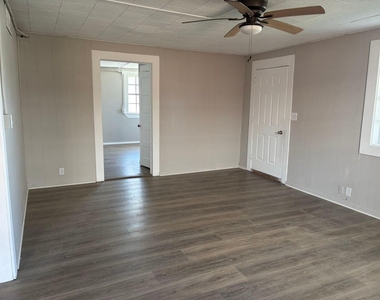 6139 Belcrest Street - Photo Thumbnail 21