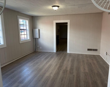 6139 Belcrest Street - Photo Thumbnail 20
