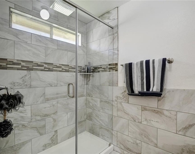 270 Masonwood Drive - Photo Thumbnail 9