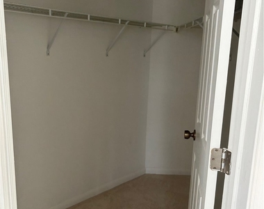 2182 Anchorage Lane - Photo Thumbnail 12