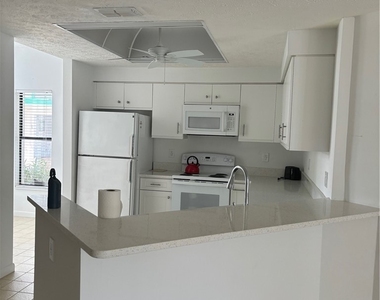 2182 Anchorage Lane - Photo Thumbnail 3
